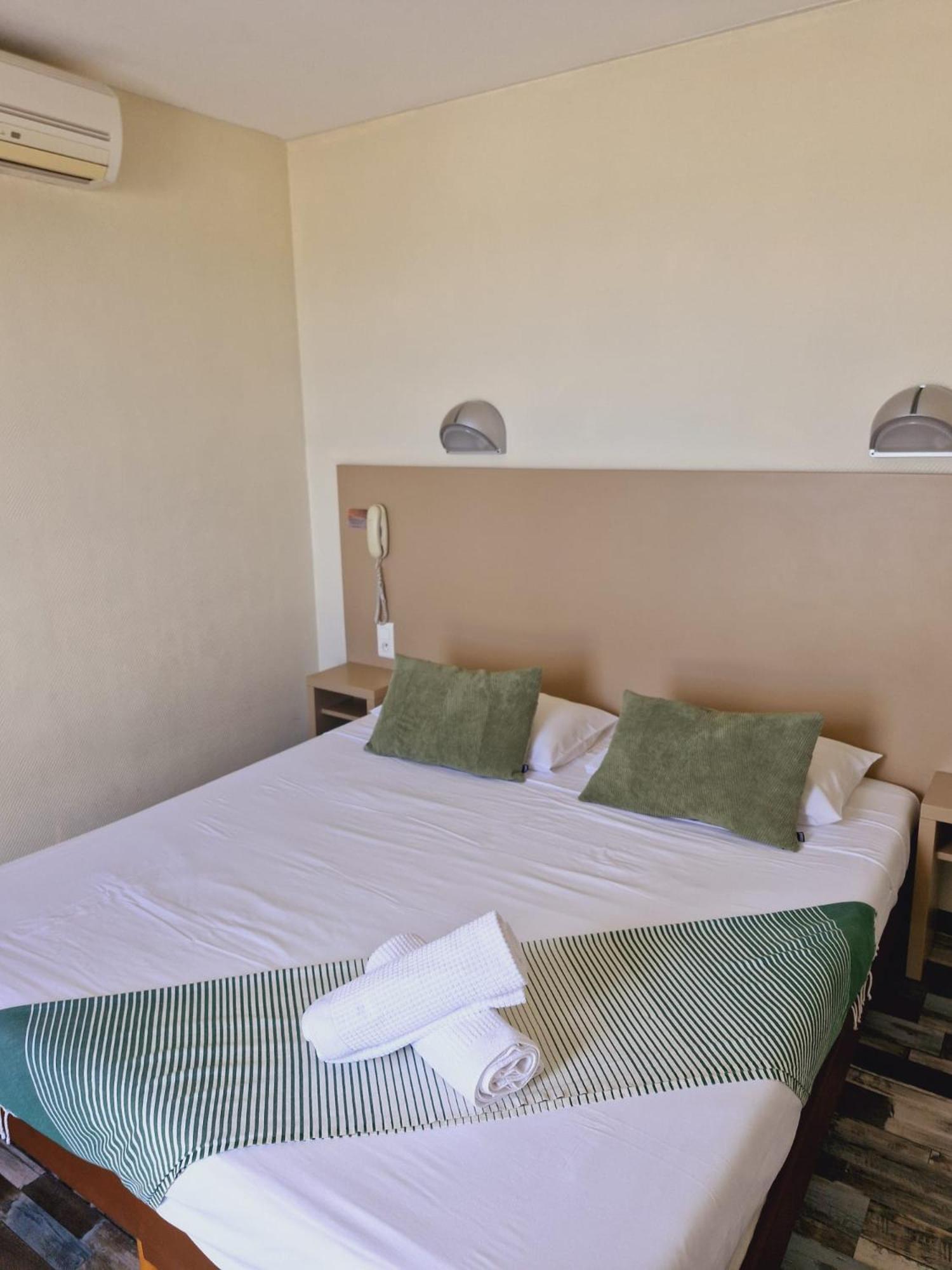 Hotel De La Plage - Barcares Le Barcarès Exteriör bild